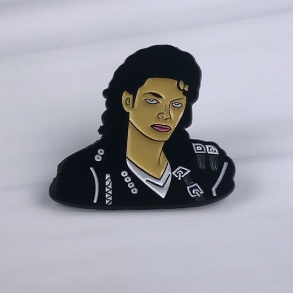 MJ Thriller Enamel Pin/ Brooch - Picture 1 of 4